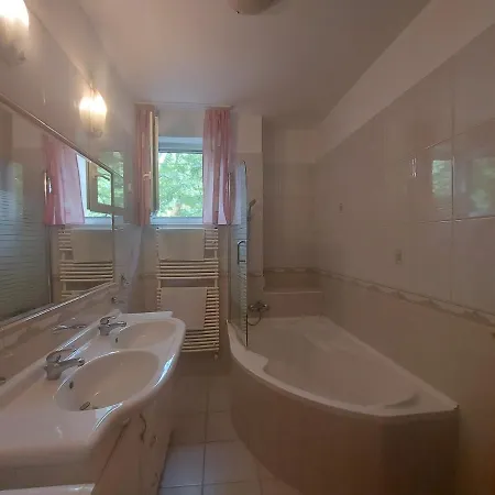 Lara Lägenhet Debrecen