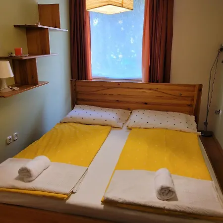 Lara Apartament Debreţin